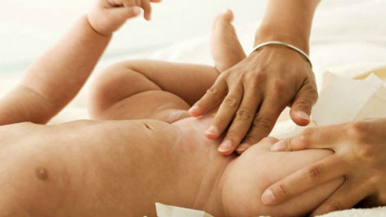Как подмывать новорожденную девочку комаровский