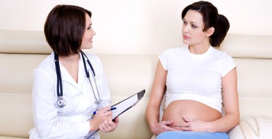 Беременная на приеме у акушер-гинеколога