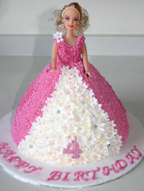 Торт-кукла для четырехлетней девочки