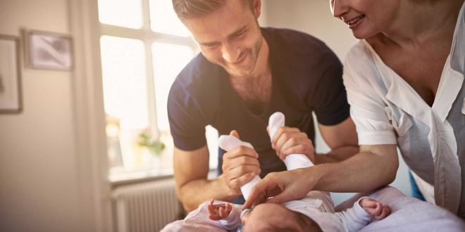 Гимнастика для новорожденных с первых дней жизни