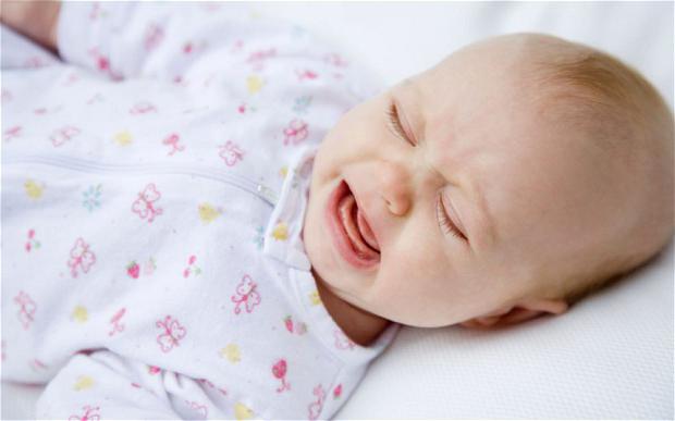 как успокоить новорожденного постоянно плачет