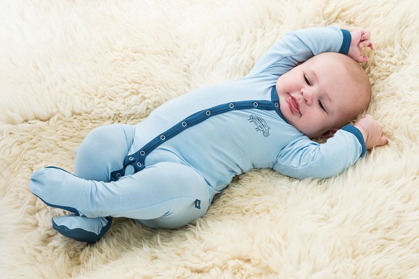 Как правильно одевать новорожденного