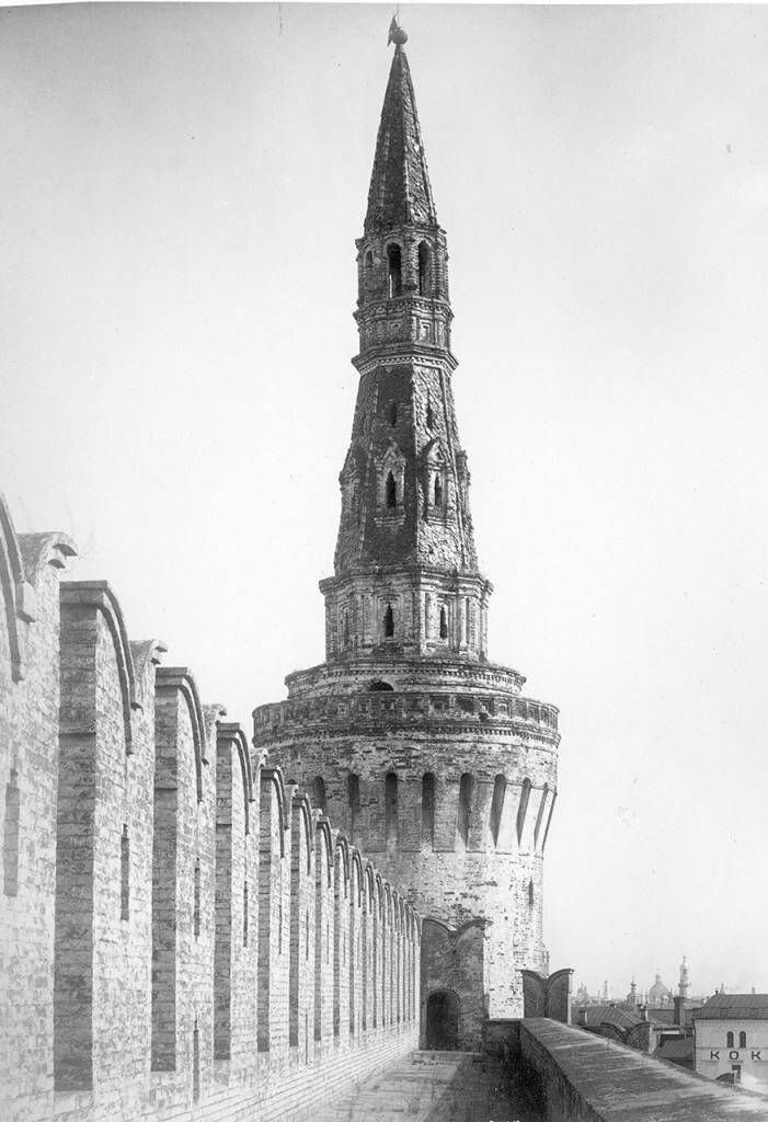 Беклемишевская башня. Верхняя часть