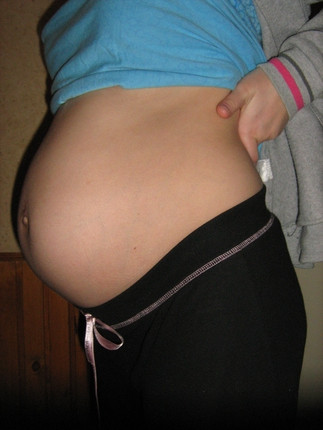 31 неделя 23. Животы беременных мальчиками. 31 Неделя живот. Живот на 31 неделе беременности.