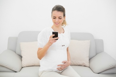 Ученые не рекомендуют беременным пользоваться мобильными телефонами