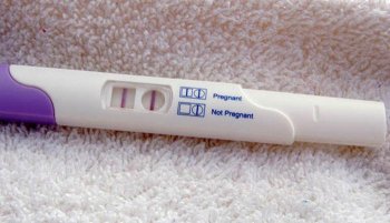 Может ли тест на беременность ошибаться? Стоит ли доверять результатам?