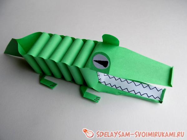 Крокодил из бумаги