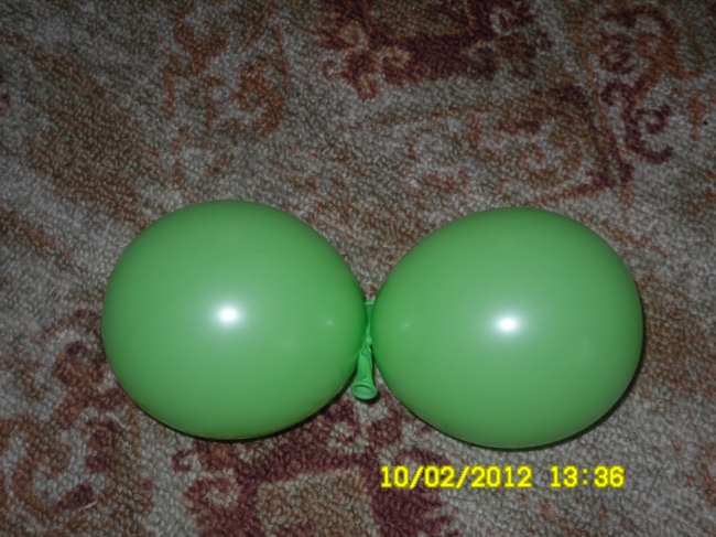 объемная цифра 2 из воздушных шариков мастер класс