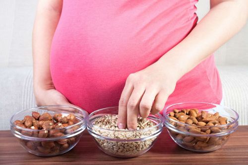 Орехи и семечки при беременности