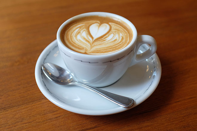 Цикорий - отличный заменитель кофе, ведь он не содержит кофеин