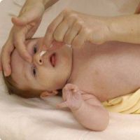 как промыть нос новорожденному физраствором