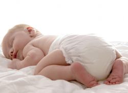 сколько должен спать новорожденный