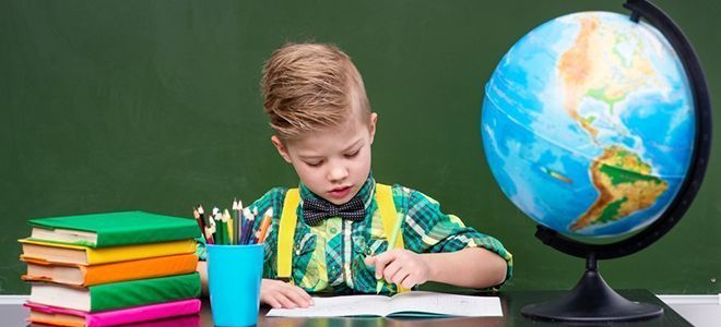 как научить ребенка левшу писать