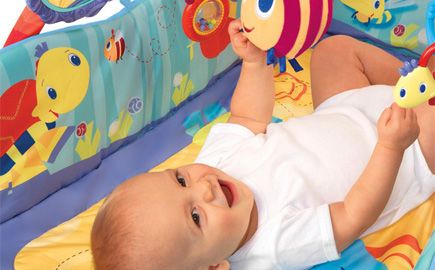 Полезные советы по выбору развивающего коврика для малышей