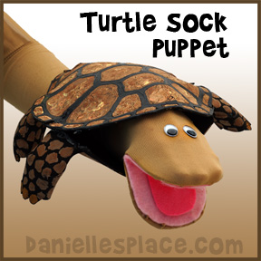 Turtle Sock Puppet Craft for Kids from www.daniellesplace.com