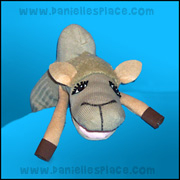 Camel Puppet Craft from www.daniellesplace.com