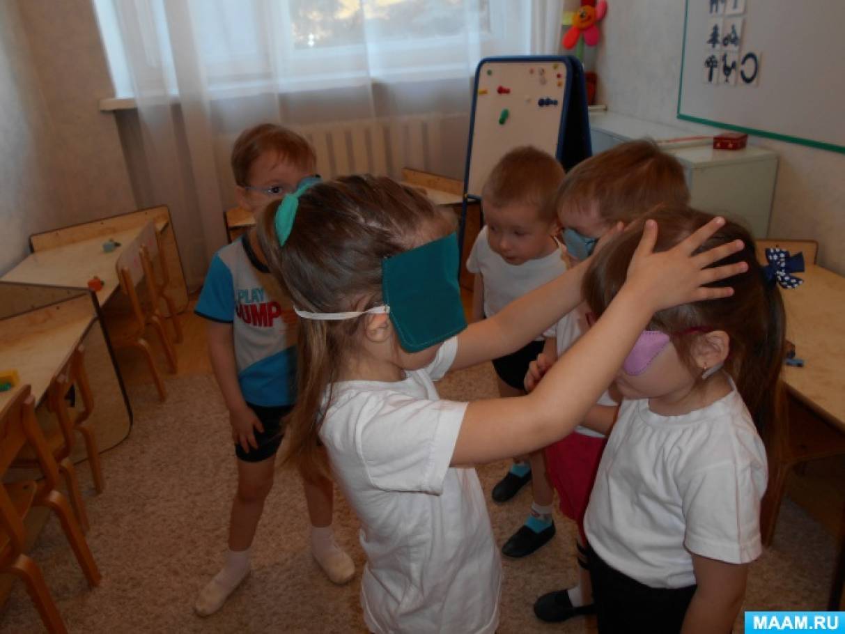Учреждение для детей с нарушением зрения. Занятия с детьми с нарушением зрения. Музыкальные занятия для детей с нарушением зрения. Занятия в детском саду для детей с нарушением зрения. Игры для детей с нарушением зрения.