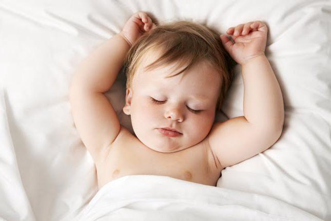 Сколько спит новорожденный между кормлениями
