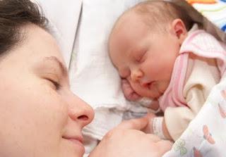 как правильно укладывать спать новорожденного