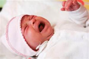 почему у новорожденных болит живот способы лечения