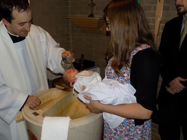 в какие дни крестят детей в церкви в каком возрасте